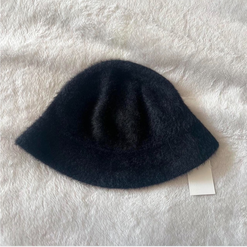 Forever 21 Black Hat